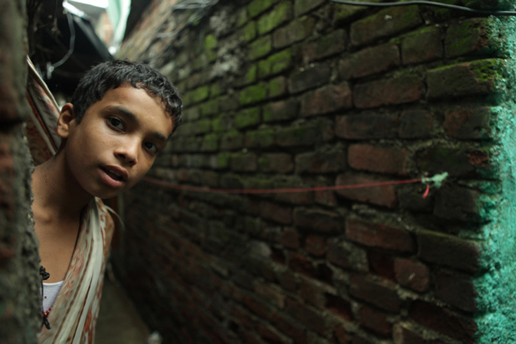 Child in Mumbai slum